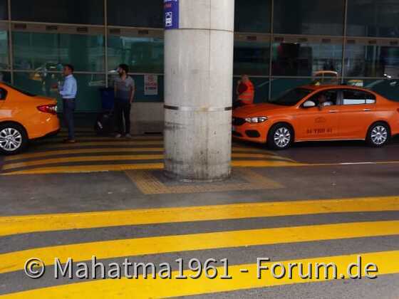 Tipo at Istanbul Airport