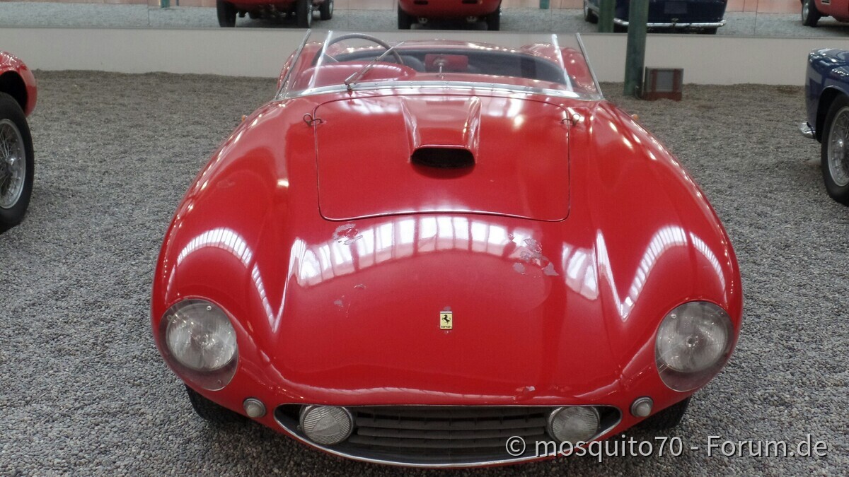 Ein kleiner Auszug der beeindruckenden Exponate aus der Schlumpf Sammlung "City de l'Automobile" in Mulhouse