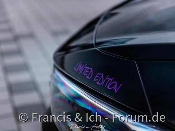 Francis durfte Modelstehen...