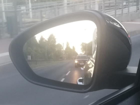 Kleines Autokorso in Frankfurt