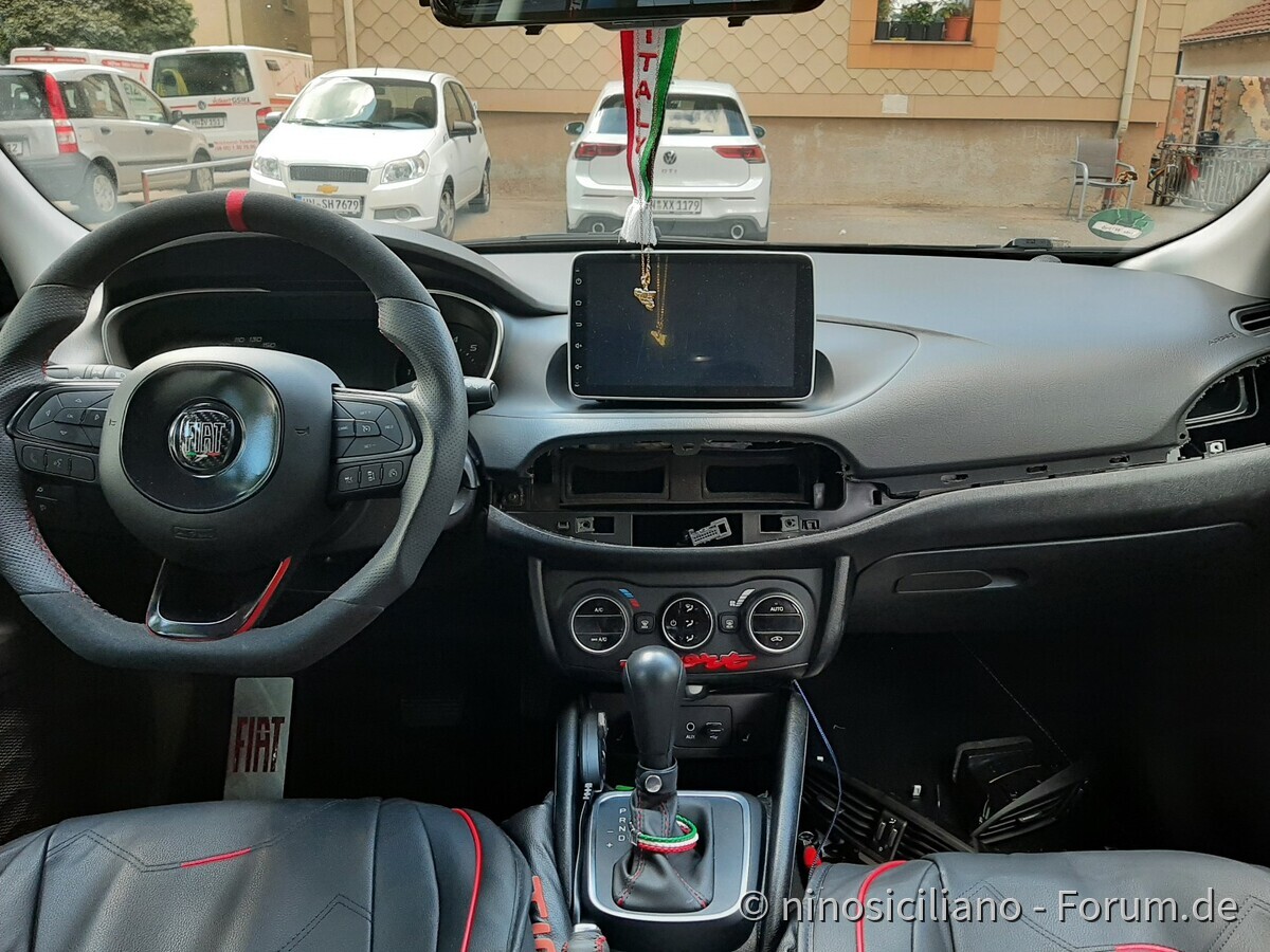 Cockpit ohne Lüftungsgitter