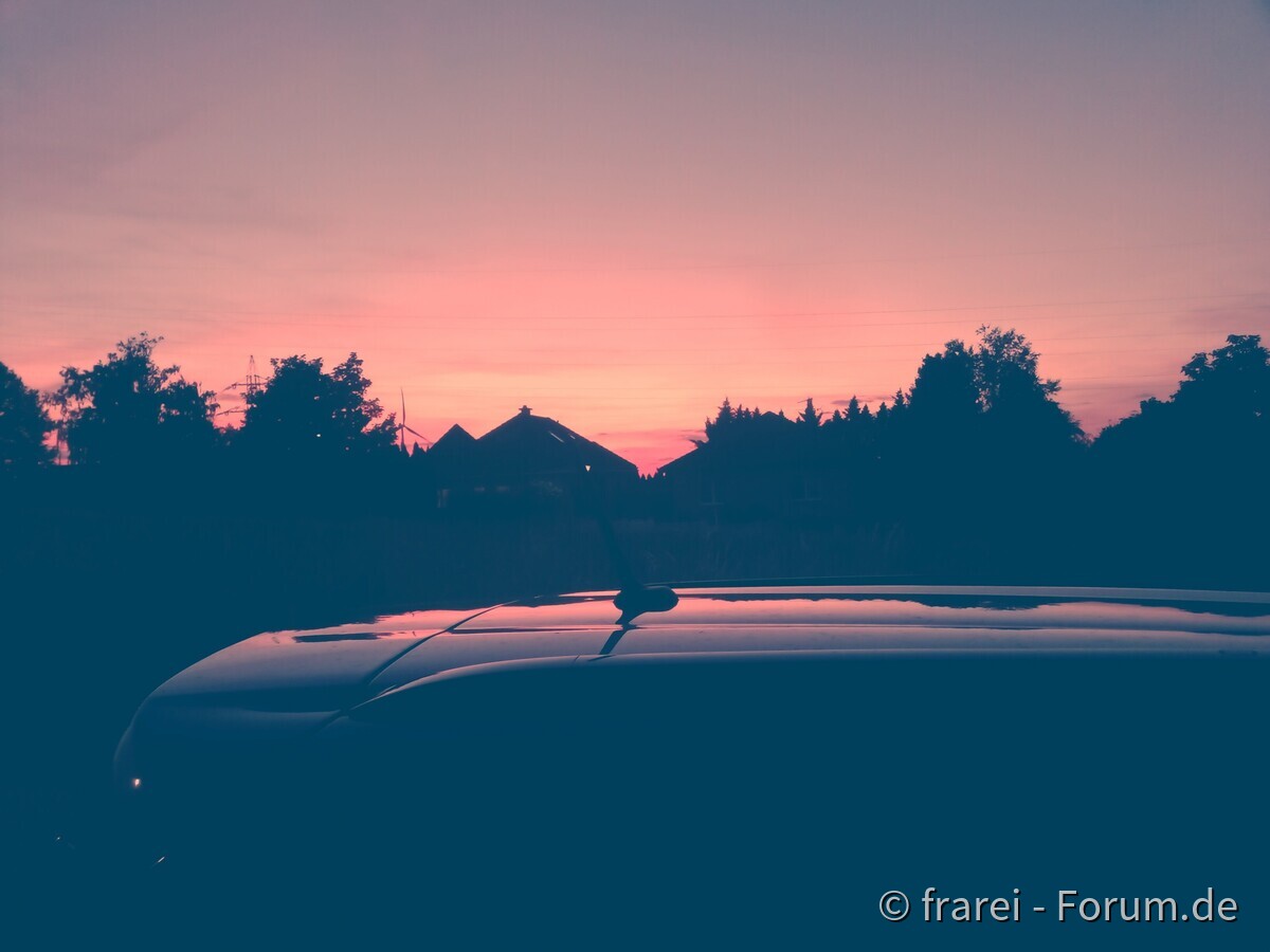 TIPO SW mit Sonnenuntergang in Niederösterreich