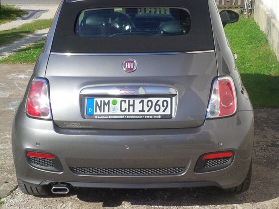 Fiat 500 S Cabrio von hinten