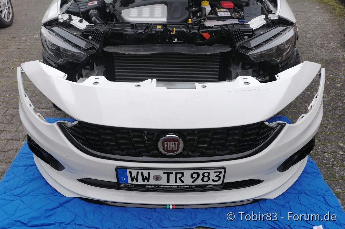 Cleaner Frontgrill montiert
