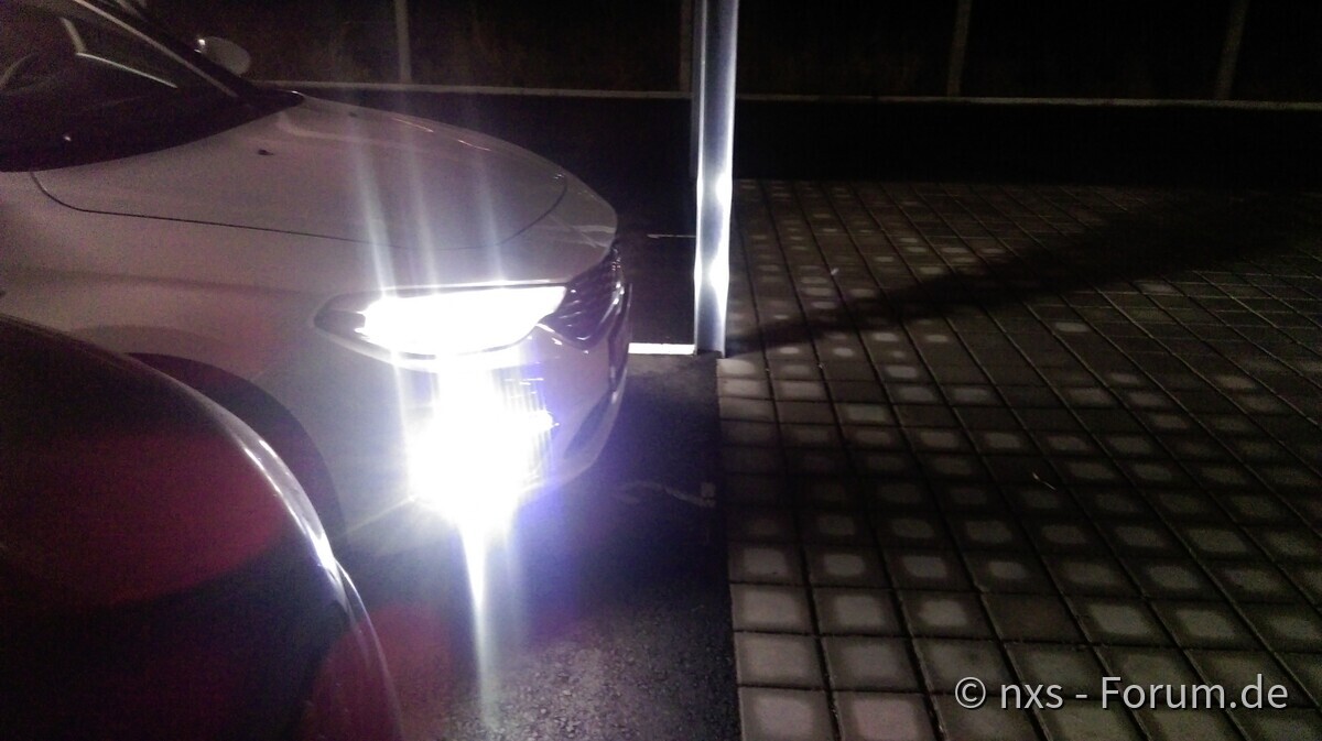 Nach dem Einbau der LEDs (+ für alle die es interessiert Osram Cool Blue Intense Abblenddlicht, Nebler sowie Standlicht)