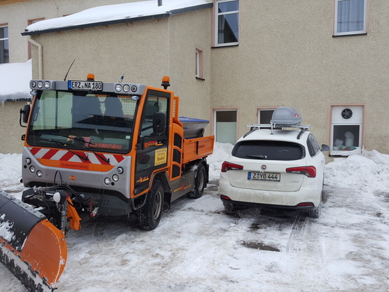 besser geht es nicht, einmal anklopfen beim Winterdienst