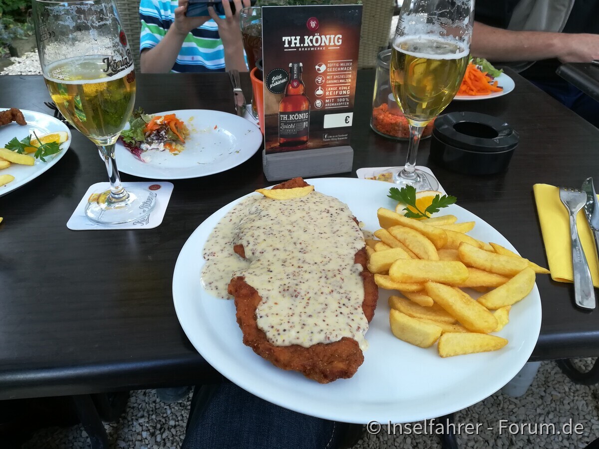 Am Nachmittag im Schnitzelhaus