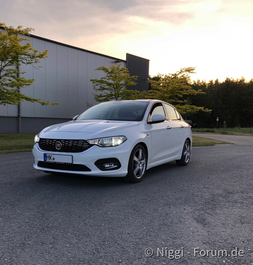 Einbau H&R Sportfedern in 1.6er MJ Limo auf 7x17"