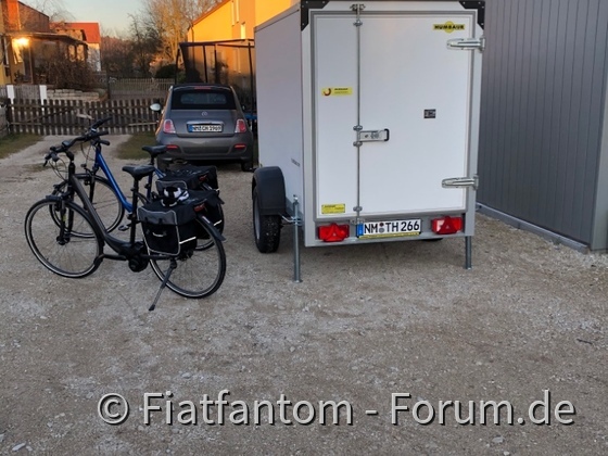 Anhänger + E Bikes