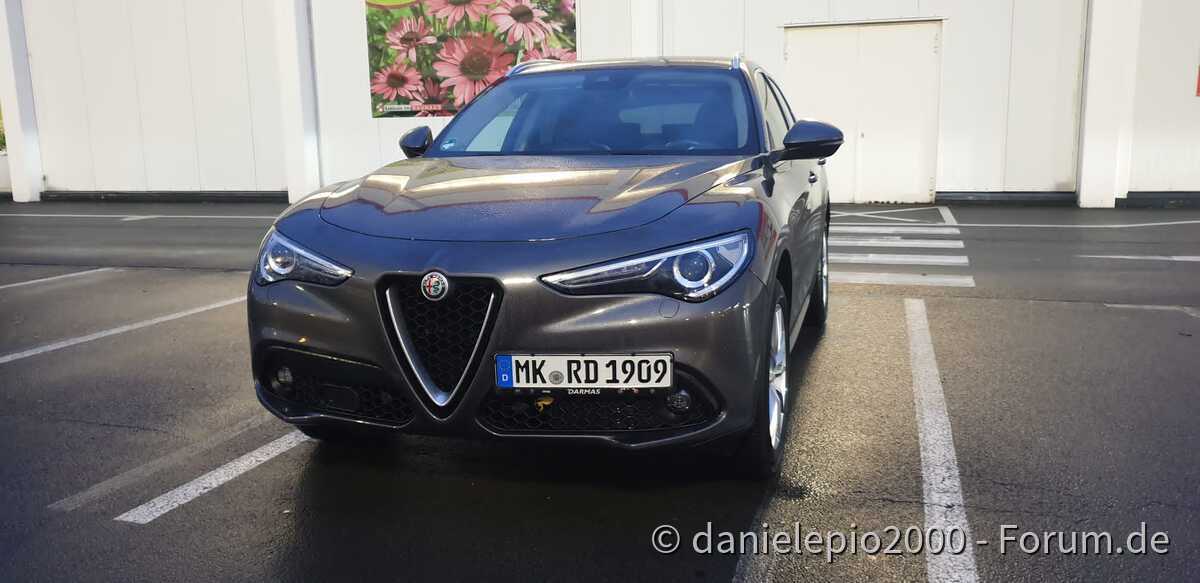 Alfa Romeo Stelvio Super 2.2 L 210 PS Neues Familien Mitglied