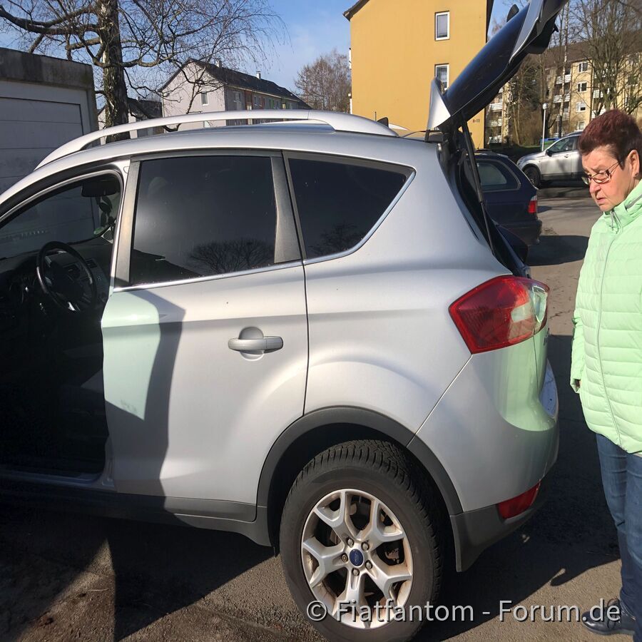 Ford Kuga Seitenansicht