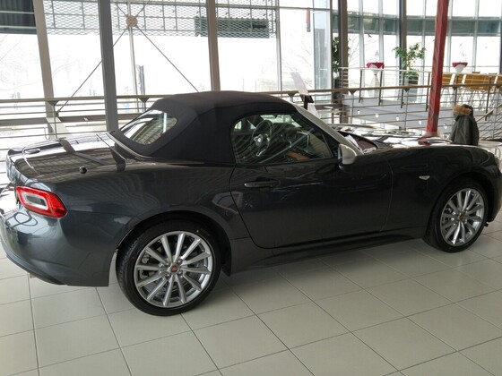 124 Spider