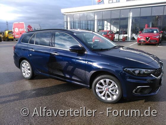 Foto vom 12.3.18, Auslieferung an meine Frau, KM-Stand 1 :-)